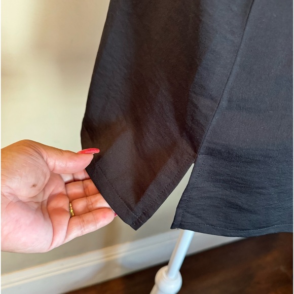 Black Eyelash Lace V Neck Cami - Picture 8 of 13